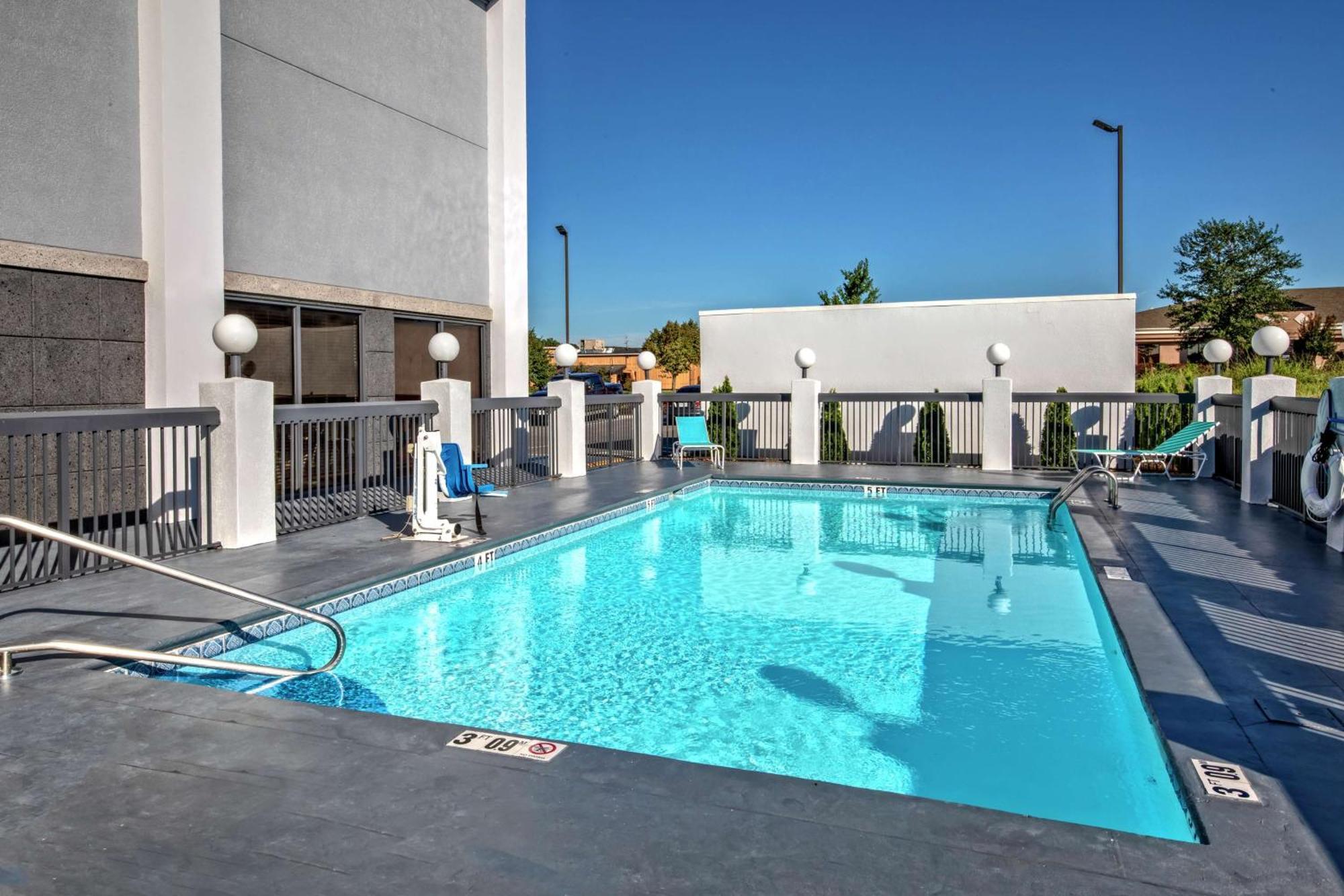 Hampton Inn Tullahoma Kültér fotó