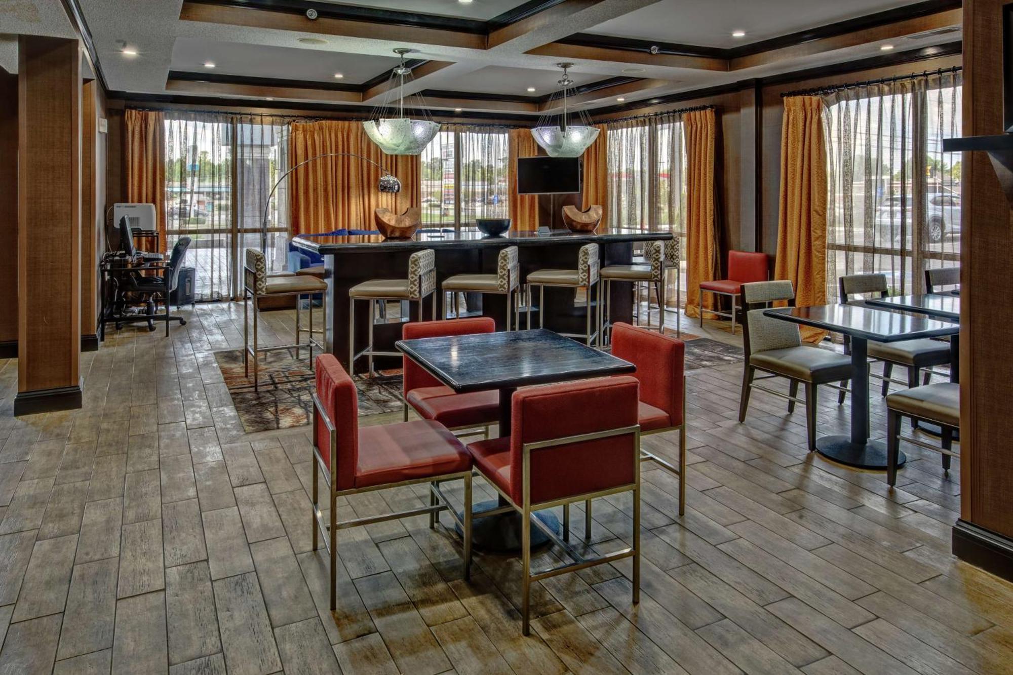 Hampton Inn Tullahoma Kültér fotó