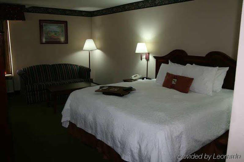 Hampton Inn Tullahoma Kültér fotó